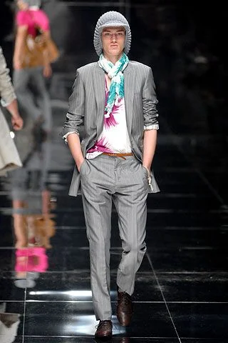 Look 16